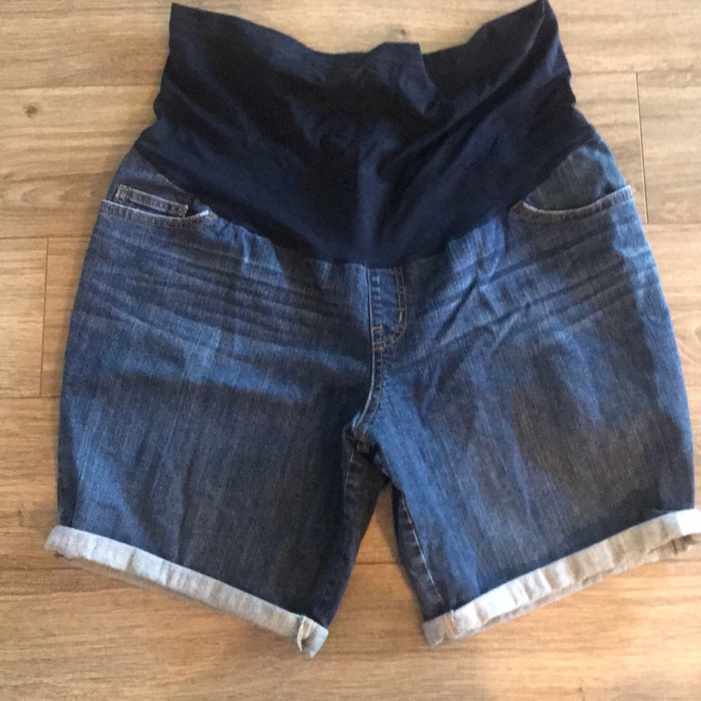 Liz Lange Maternity Full Panel Denim Short